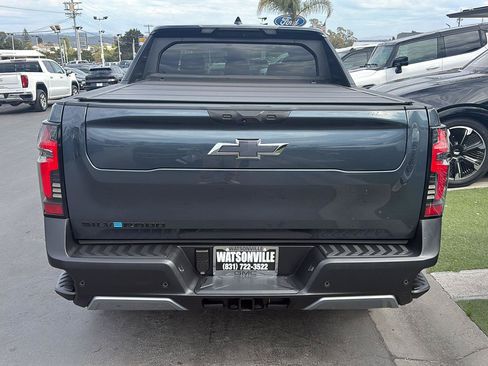 Used 2026 Chevrolet Silverado EV Trail Boss AWD/4WD image 26