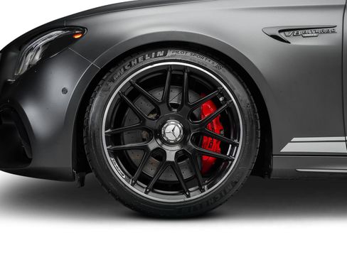 Used 2019 Mercedes-Benz E 63 AMG S image 25