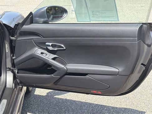 Used 2021 Porsche 718 Cayman RWD image 70