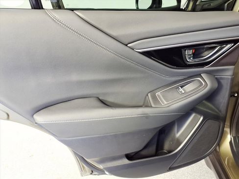 Certified 2025 Subaru Outback Limited image 25