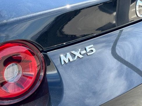 Used 2024 MAZDA MX-5 Miata Grand Touring RWD image 25