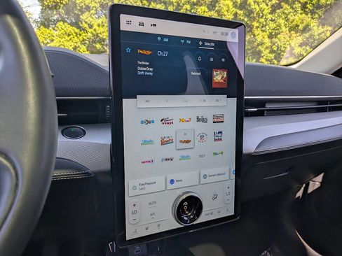 Used 2022 Ford Mustang Mach-E California Route 1 image 24