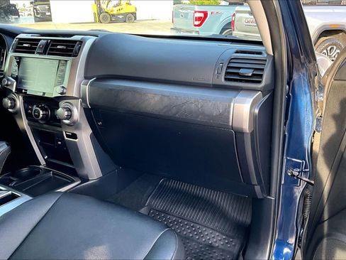 Used 2022 Toyota 4Runner TRD Sport w/ Technology Package image 19