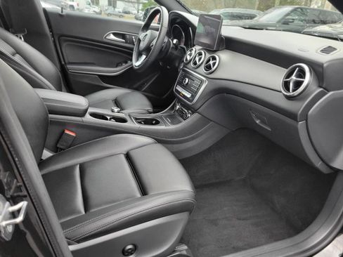 Certified 2019 Mercedes-Benz CLA 250 4MATIC image 11