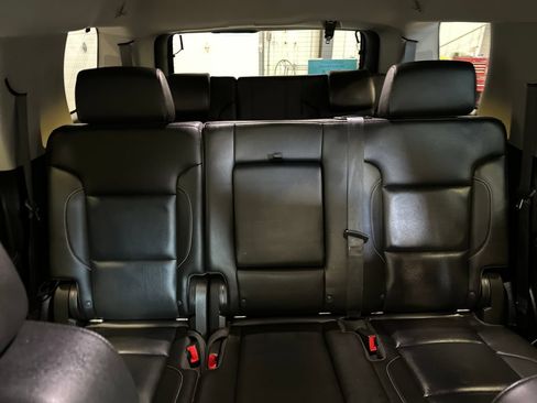 Used 2019 GMC Yukon SLT AWD/4WD image 26