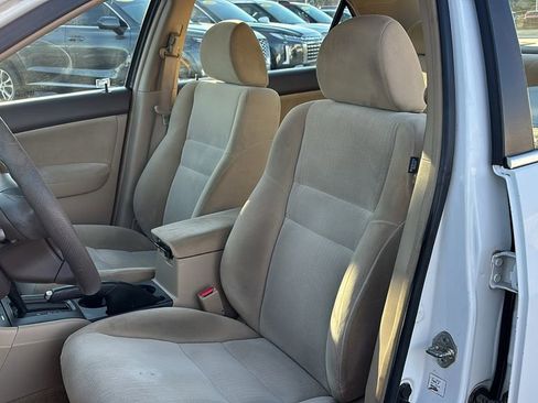 Used 2005 Honda Accord LX image 10