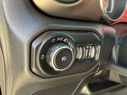 Used 2020 Jeep Wrangler Unlimited Willys image 34