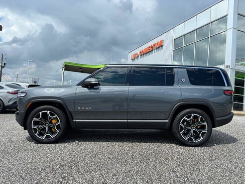 Used 2024 Rivian R1S Adventure AWD/4WD image 2