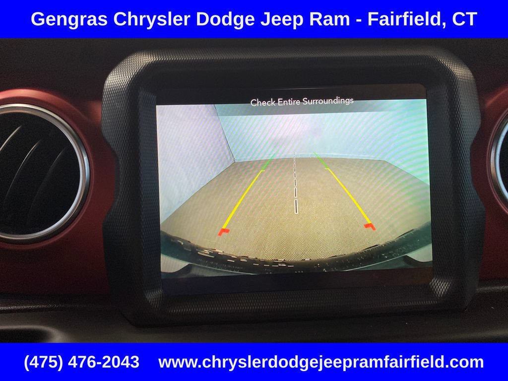 Used 2022 Jeep Wrangler Rubicon w/ LED Lighting Group AWD/4WD image 18