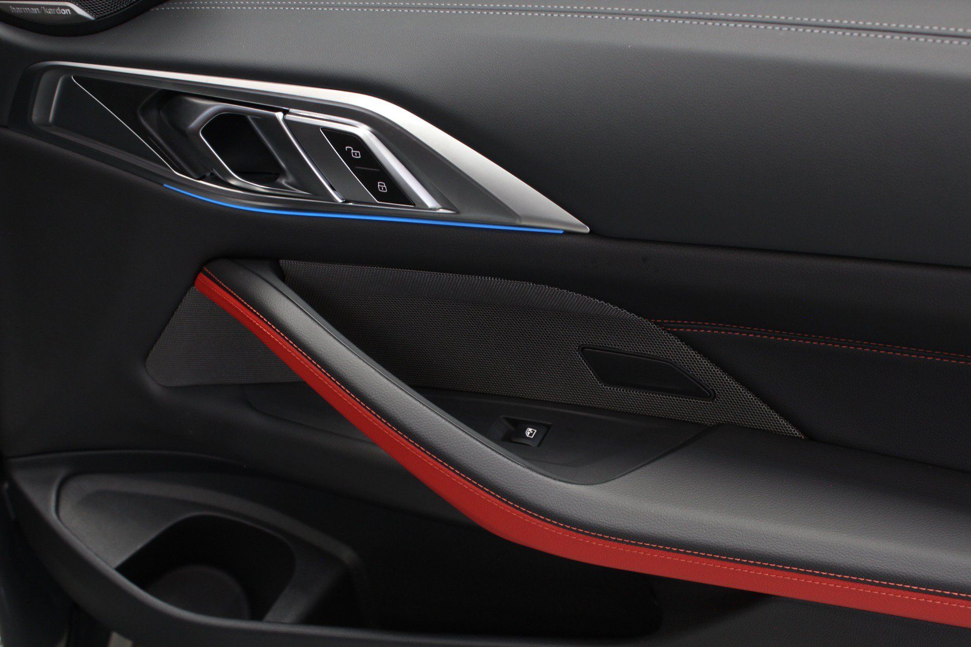 Used 2026 BMW M440i Convertible w/ Premium Package RWD image 49