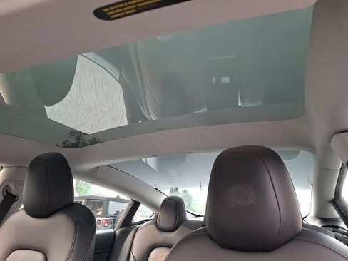 Used 2023 Tesla Model 3 Standard Range RWD image 16