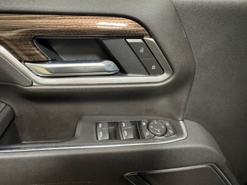 Used 2025 Chevrolet Silverado 2500 LT w/ Trail Boss Package image 17