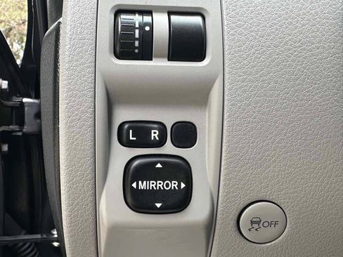 Used 2013 Subaru Forester 2.5X AWD/4WD image 32