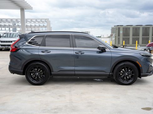 Certified 2025 Honda CR-V Sport-L image 4