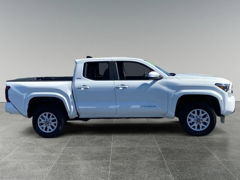 Used 2024 Toyota Tacoma SR5 RWD image 6