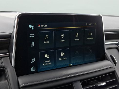 Used 2024 Chevrolet Suburban LT AWD/4WD image 17