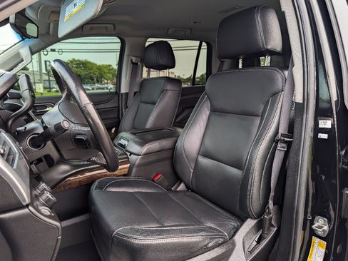 Used 2019 Chevrolet Tahoe LS AWD/4WD image 15