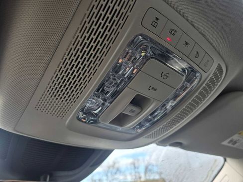 New 2026 Mercedes-Benz GLE 450e 4MATIC image 35