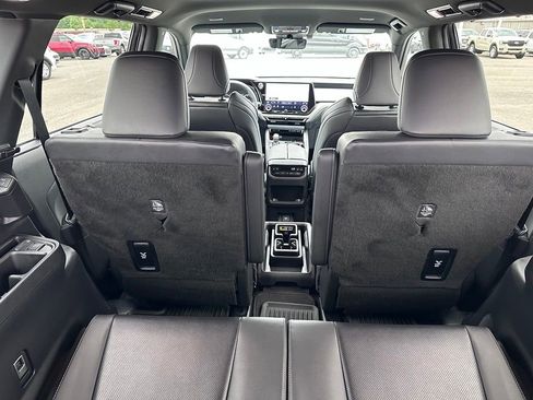 Used 2025 Lexus TX 500h AWD w/ Technology Package image 39