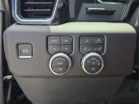 New 2026 GMC Sierra 2500 Denali Ultimate w/ LPO, Black Badging Package AWD/4WD image 24