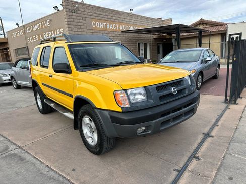 Used 2001 Nissan Xterra SE image 1