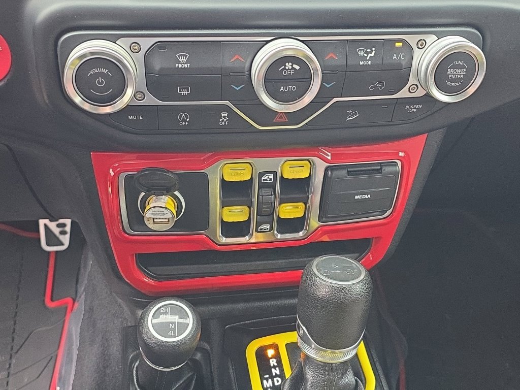 Used 2019 Jeep Wrangler Unlimited Sport S AWD/4WD image 11