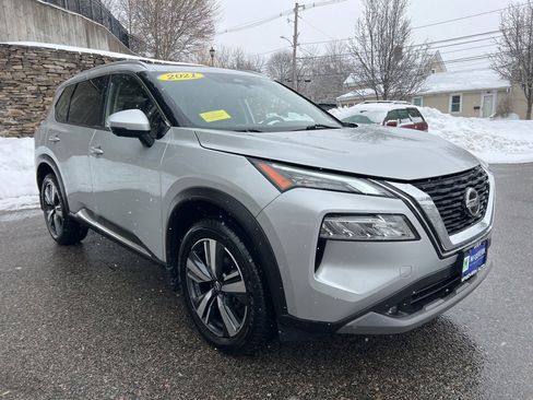 Used 2021 Nissan Rogue SL image 7