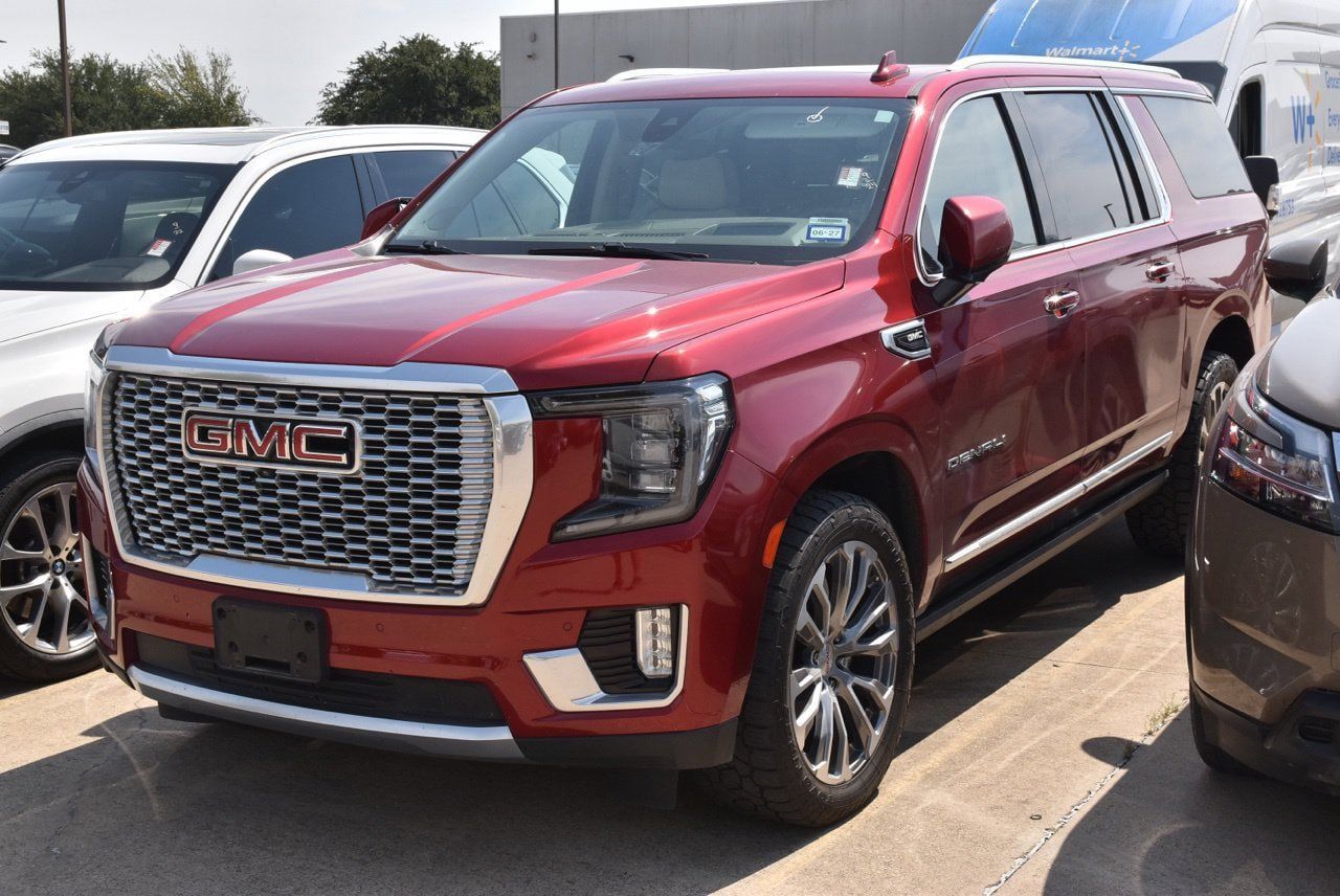 Used 2021 GMC Yukon XL Denali w/ Denali Premium Package RWD image 2