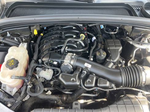 Used 2023 Jeep Grand Cherokee Limited AWD/4WD image 30
