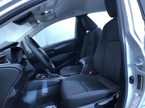 Certified 2025 Toyota Corolla LE image 18