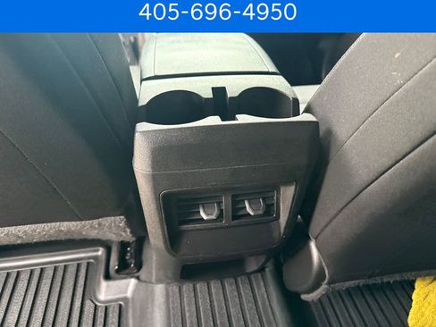 Used 2024 Chevrolet Colorado W/T w/ WT Convenience Package II RWD image 18