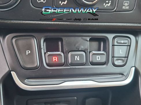 Used 2019 GMC Terrain SLT w/ Preferred Package FWD image 21