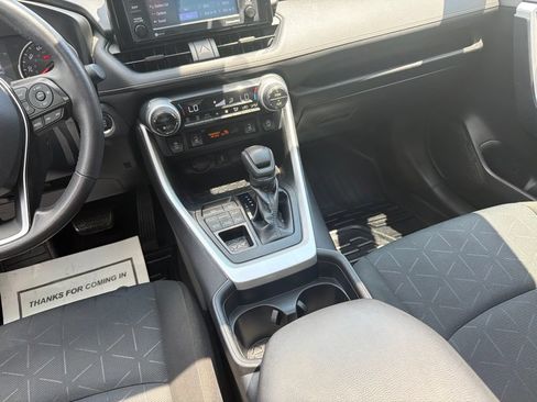Used 2021 Toyota RAV4 XLE w/ Convenience Package AWD/4WD image 16