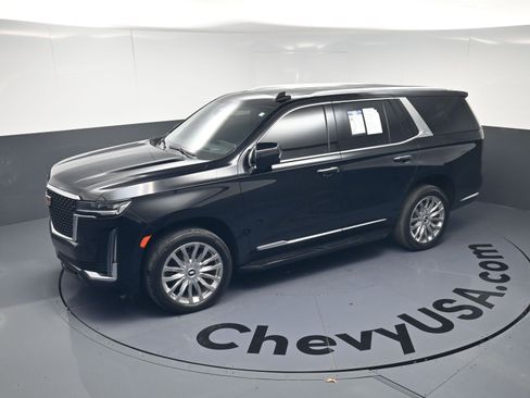 Used 2021 Cadillac Escalade Premium Luxury image 30