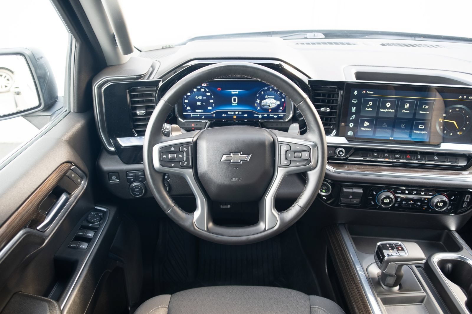 Used 2024 Chevrolet Silverado 1500 RST w/ Z71 Off-Road Package AWD/4WD image 2