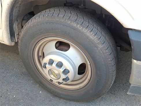 Used 2021 Chevrolet Express 3500 w/ Power Convenience Package image 11