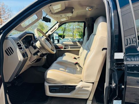 Used 2009 Ford F350 Lariat image 14