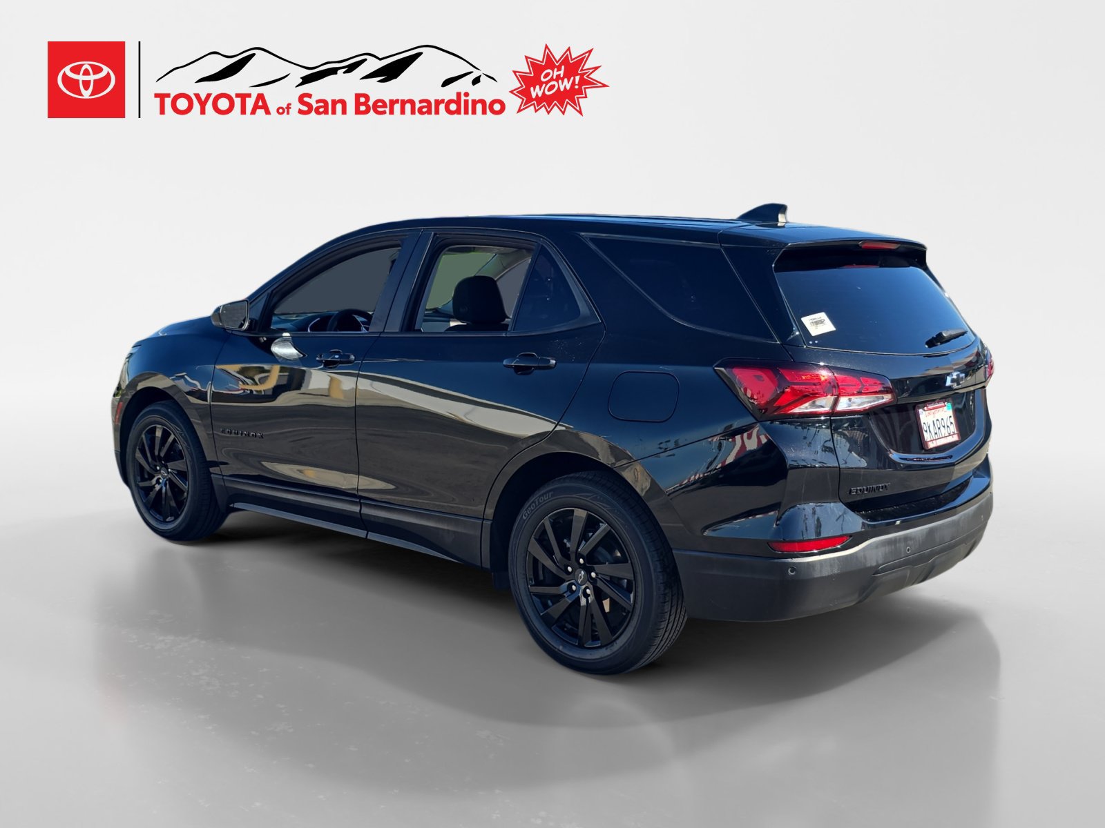 Used 2024 Chevrolet Equinox LS w/ LS Convenience Package FWD image 3