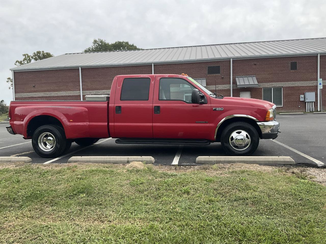 Used 2000 Ford F350 XLT RWD image 3