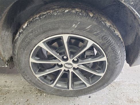 Used 2024 Cadillac XT4 Sport image 32