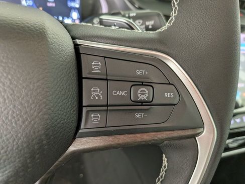 New 2026 Jeep Grand Cherokee Limited w/ Limited Altitude Package AWD/4WD image 22