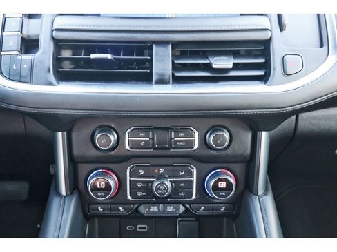 Used 2022 Chevrolet Tahoe LT w/ Luxury Package image 26