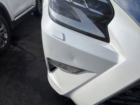 Used 2021 Lexus GX 460 Premium w/ Premium Package image 18