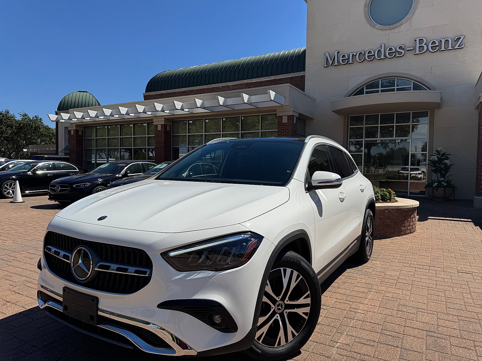 Used 2026 Mercedes-Benz GLA 250 image 2