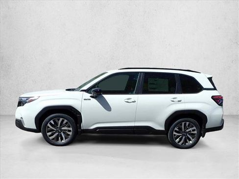 Used 2026 Subaru Forester Touring w/ Touring Hybrid Package AWD/4WD image 2