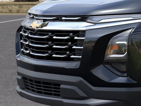 New 2026 Chevrolet Equinox LT w/ Convenience Package II FWD image 13