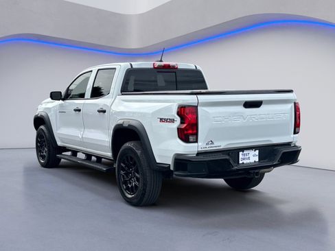 Used 2024 Chevrolet Colorado Trail Boss w/ Advanced Trailering Package AWD/4WD image 12