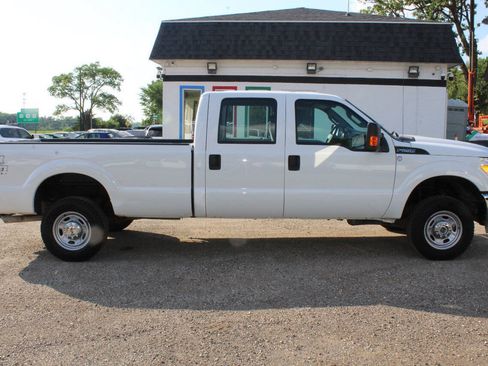 Used 2015 Ford F250 XL w/ Power Equipment Group AWD/4WD image 4
