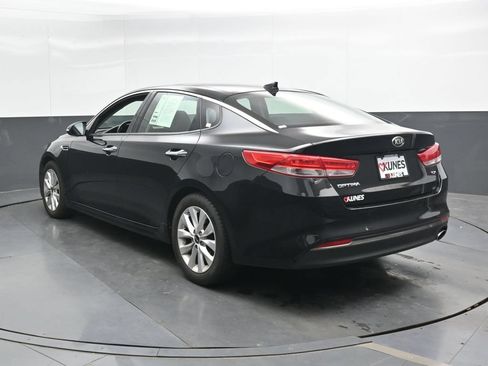 Used 2018 Kia Optima EX w/ Technology Package FWD image 10