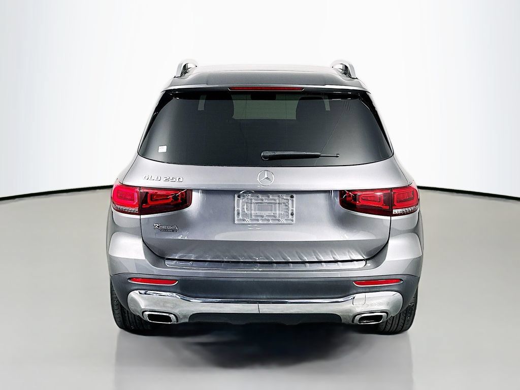 Used 2021 Mercedes-Benz GLB 250 w/ Premium Package image 6